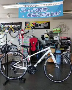 FELT Verza Speed 50 S 51cm クロスバイク 前3段 後8段切り替え 28